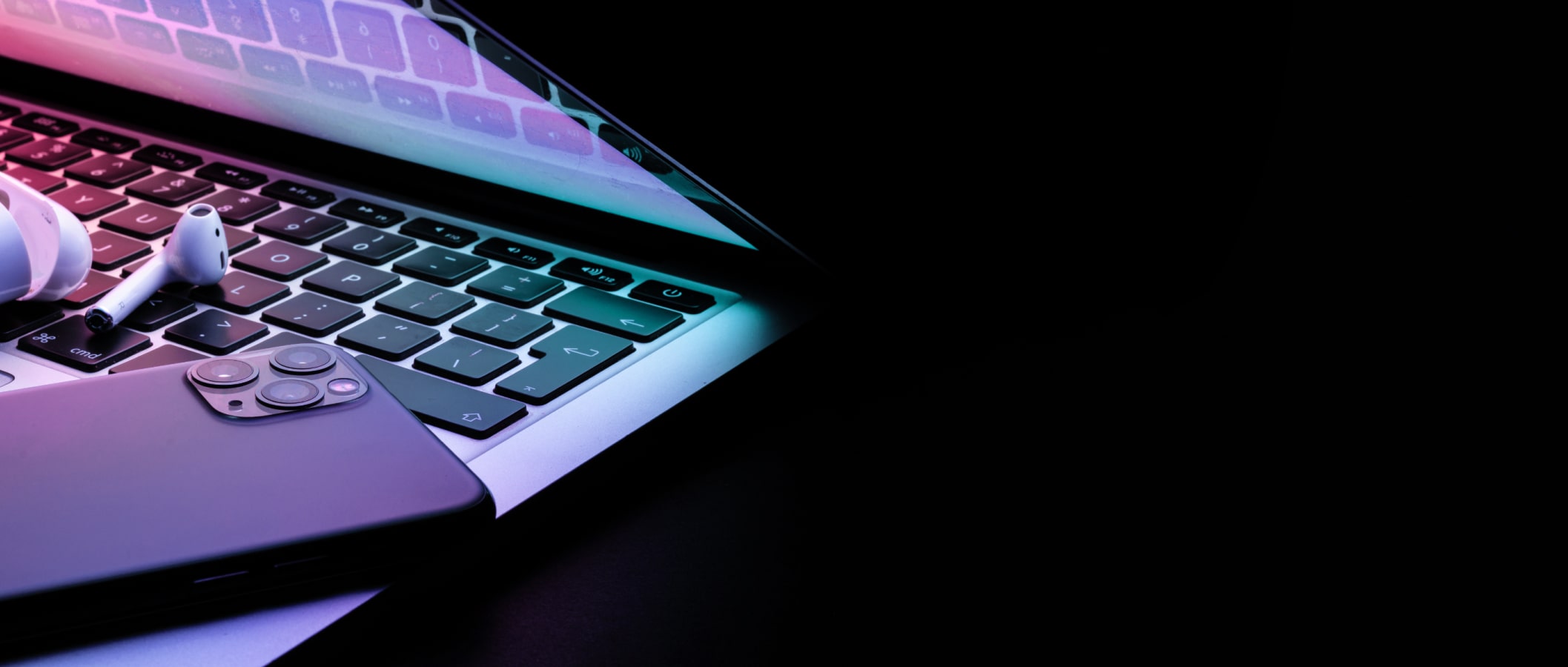 westnotebook_slide_bg_2-min